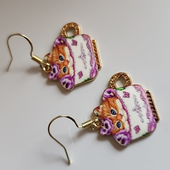 COFFEE Cup Tabby Cat Butterfly Earrings Just Stunning Petunia EO - Picture 2 of 4
